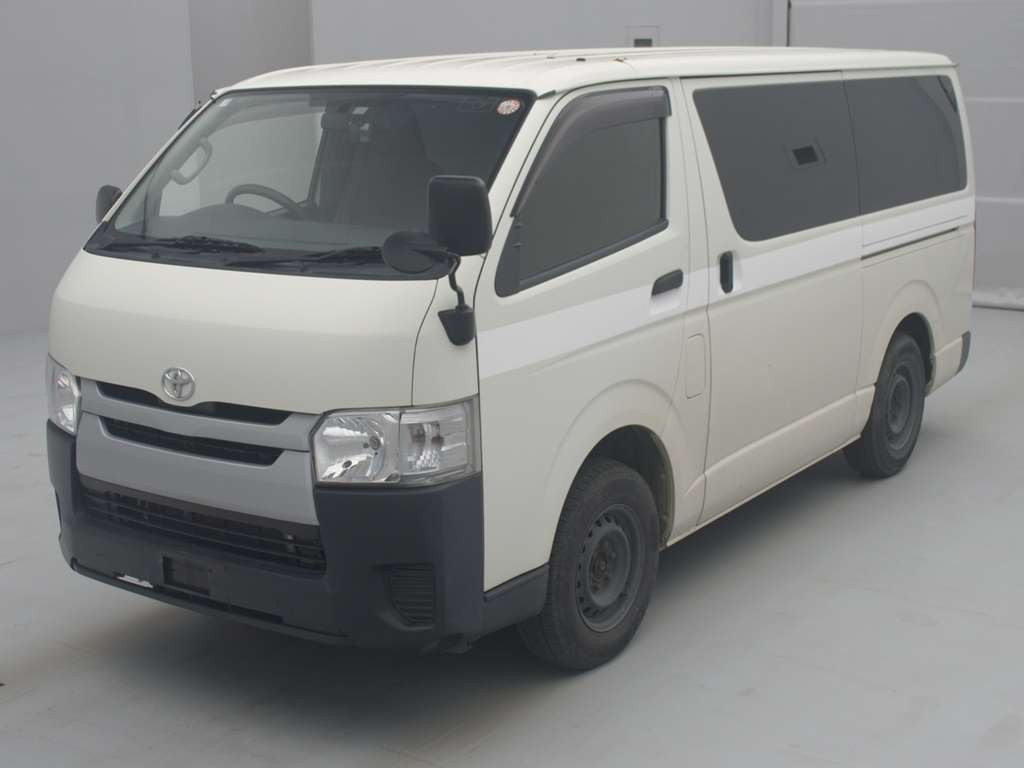 2017 Toyota Regiusace Van KDH206V[0]