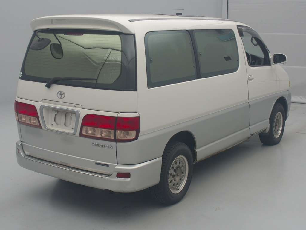 1999 Toyota Regius Van RCH47W[1]