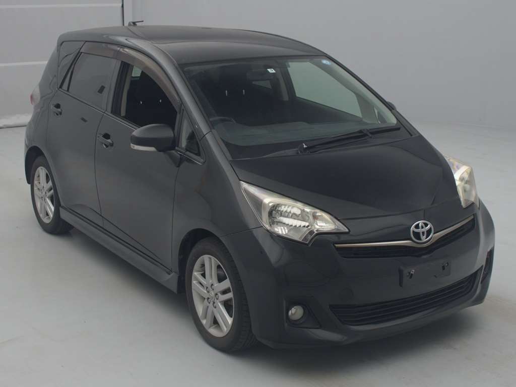 2011 Toyota Ractis NCP120[2]