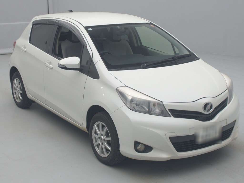 2012 Toyota Vitz NSP135[2]