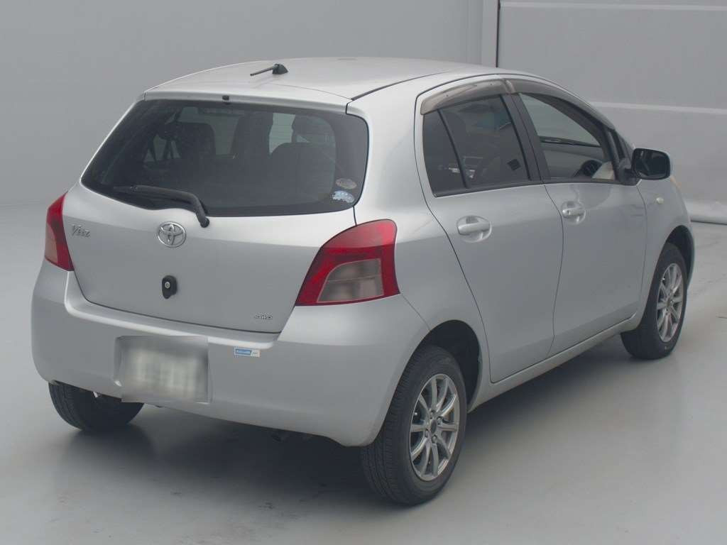 2006 Toyota Vitz NCP95[1]