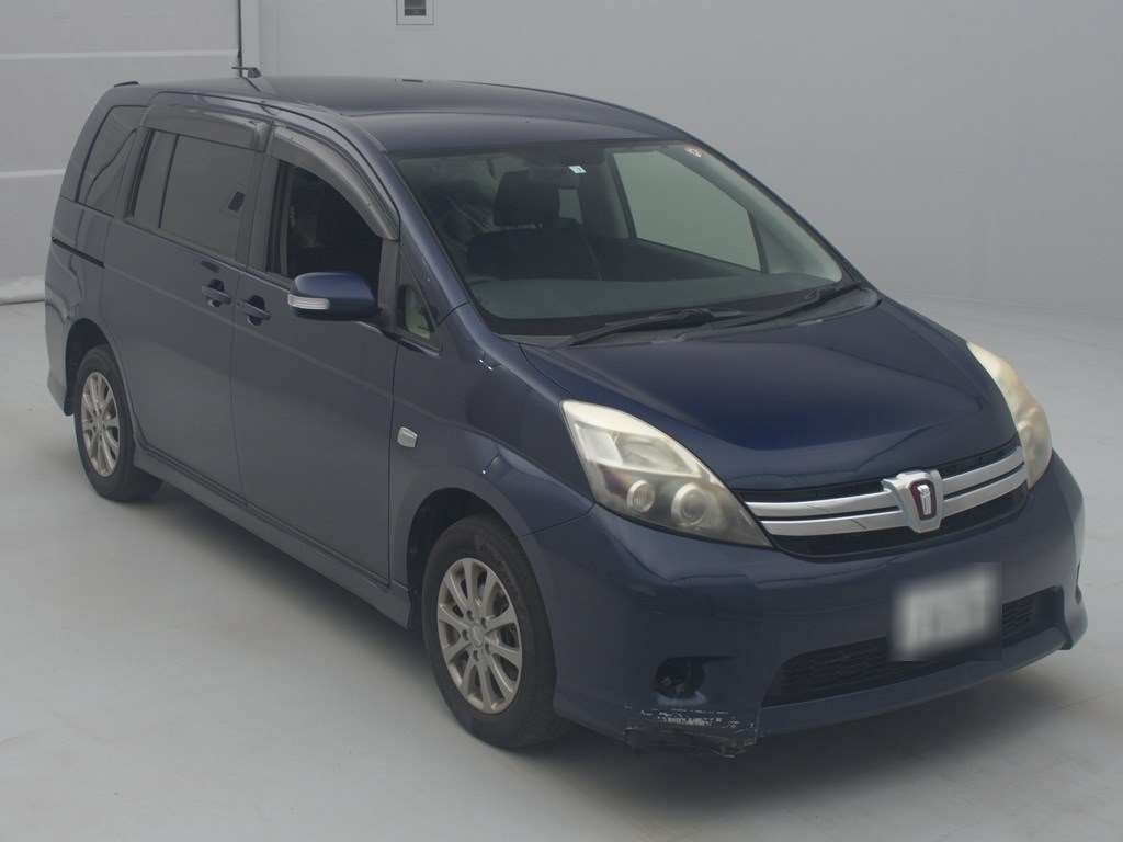 2012 Toyota Isis ZGM15W[2]