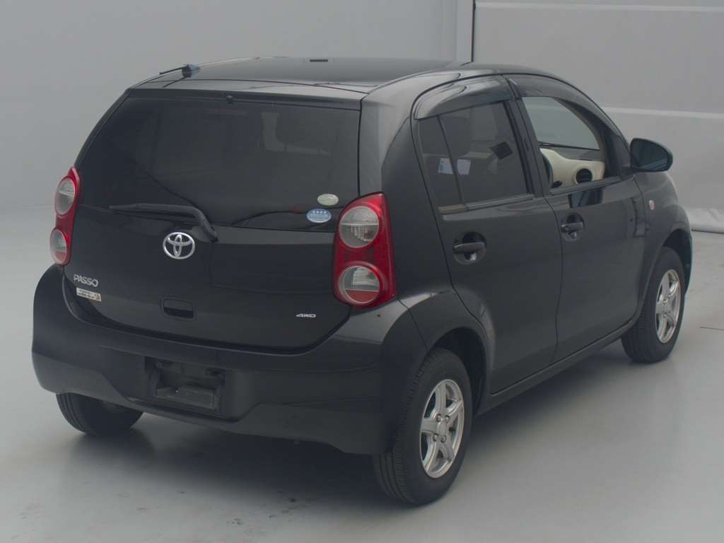 2012 Toyota Passo KGC35[1]