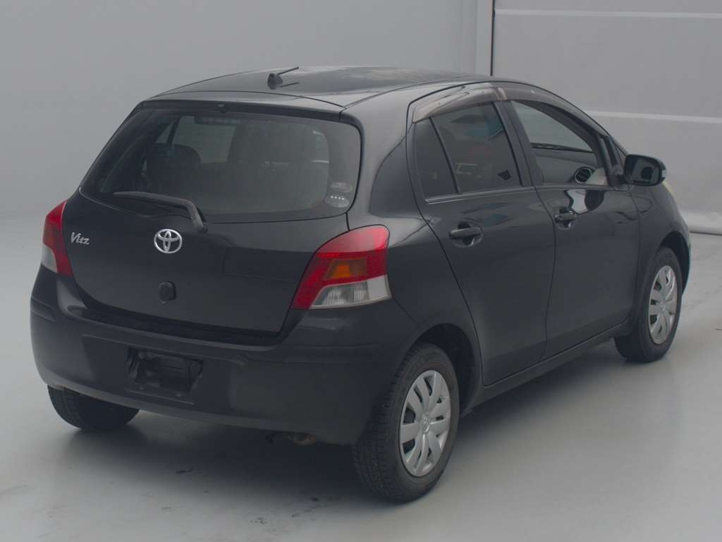 2010 Toyota Vitz KSP90[1]