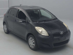 2010 Toyota Vitz