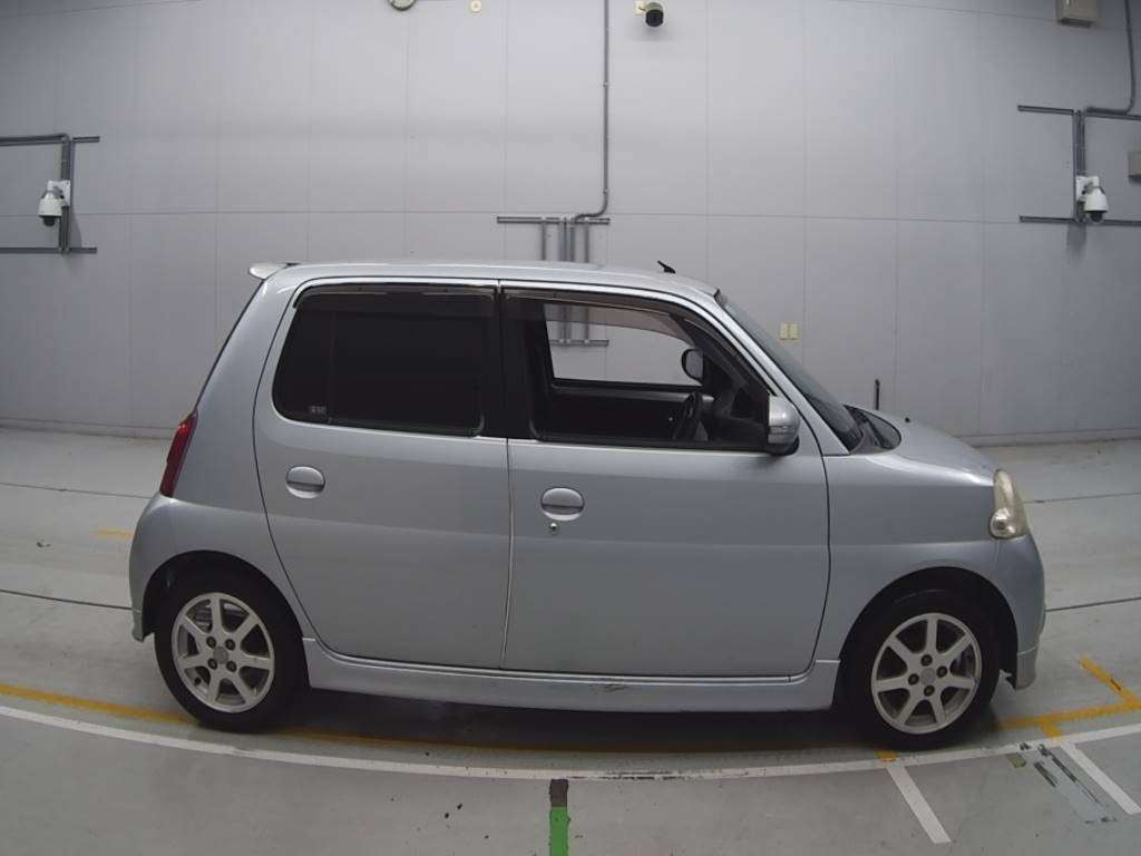 2009 Daihatsu Esse L235S[2]