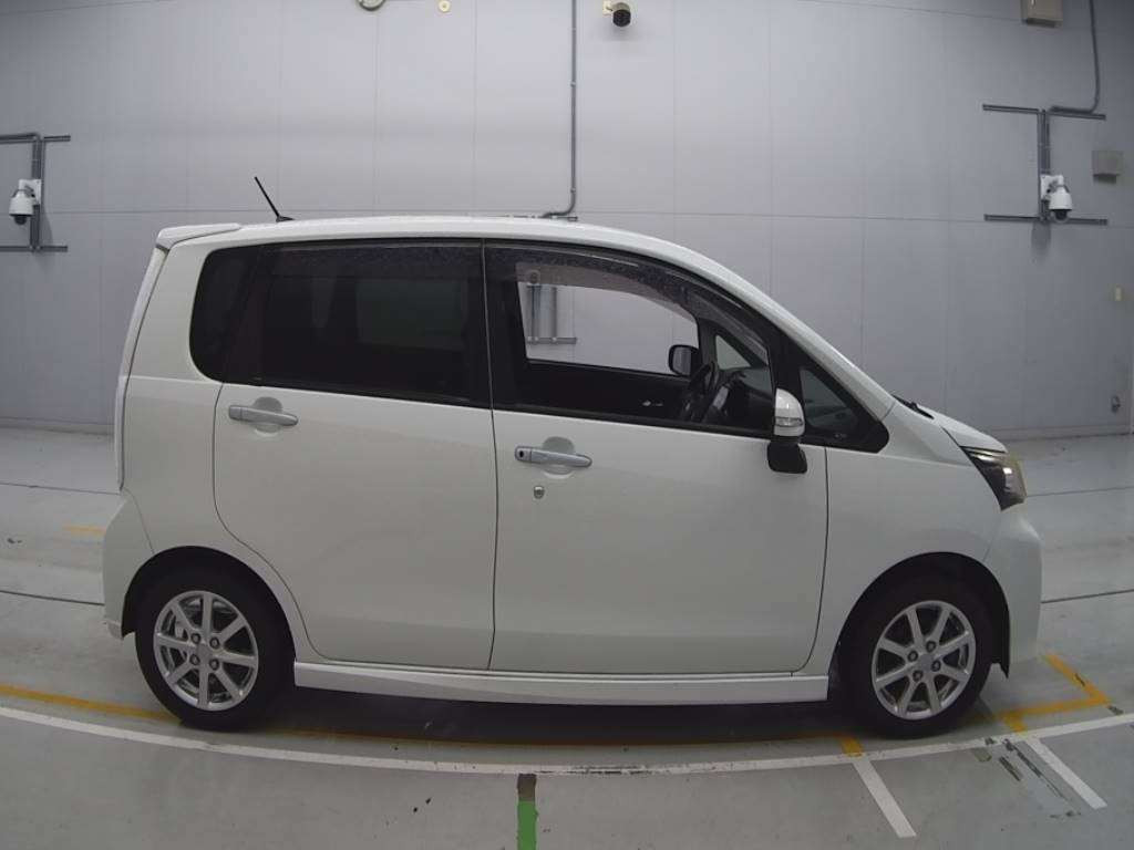 2013 Daihatsu Move Custom LA100S[2]