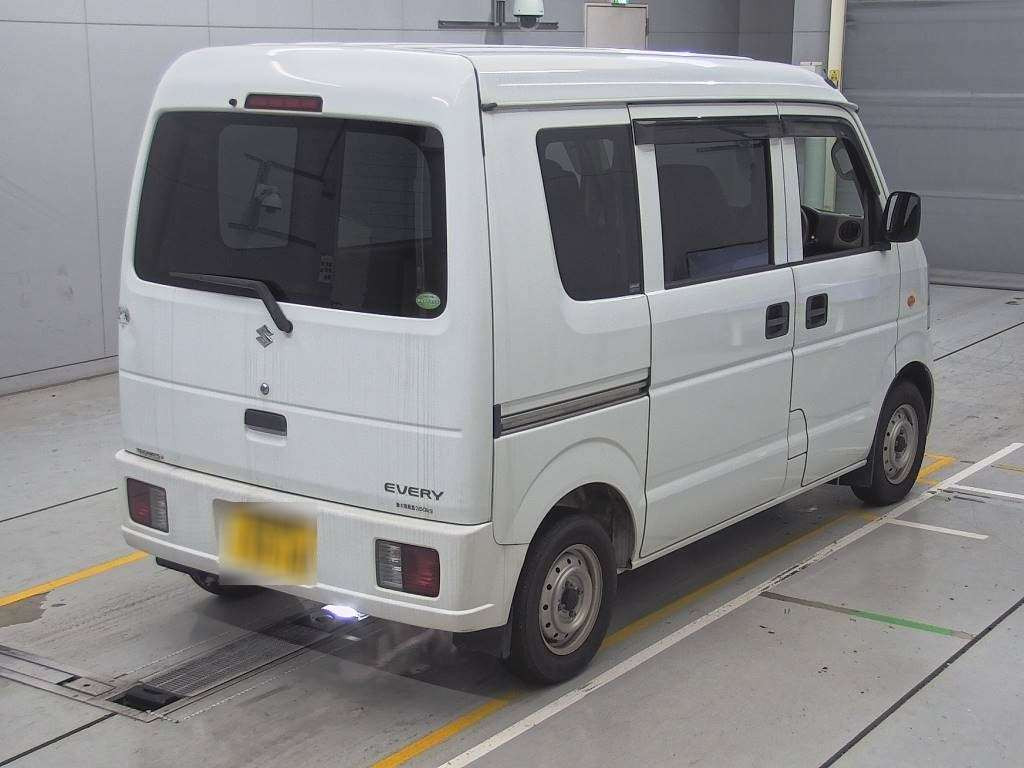 2010 Suzuki Every DA64V[1]