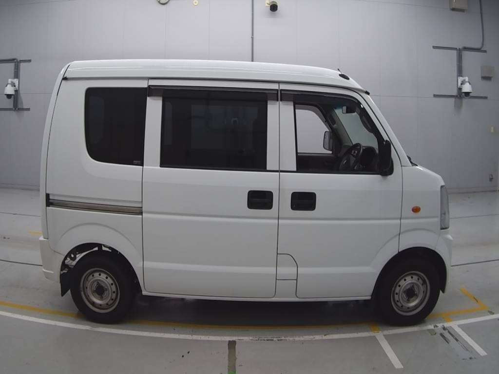 2010 Suzuki Every DA64V[2]