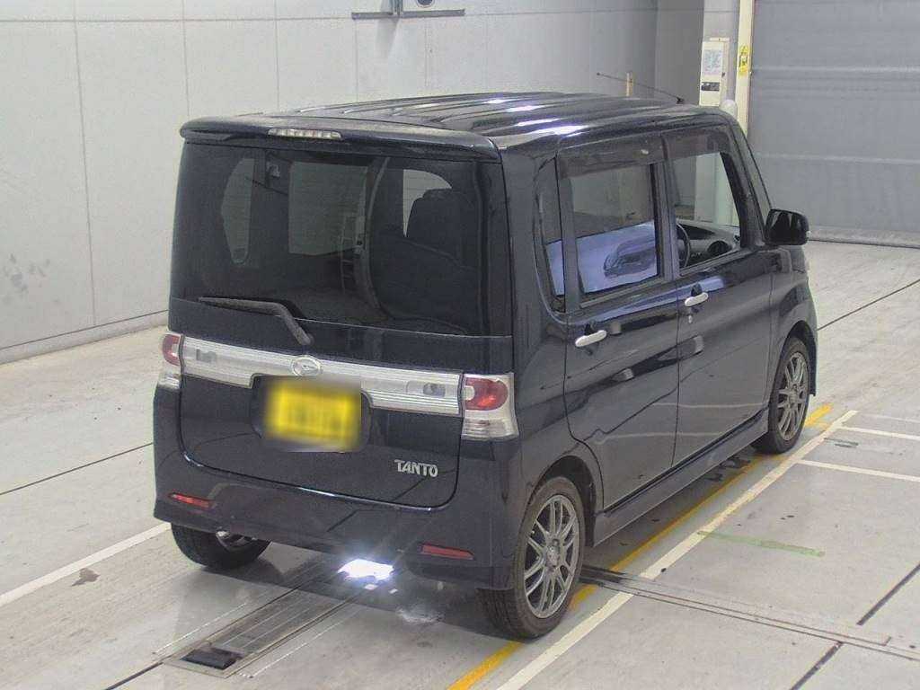 2010 Daihatsu Tanto L375S[1]