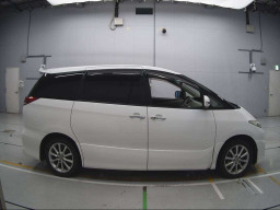 2010 Toyota Estima