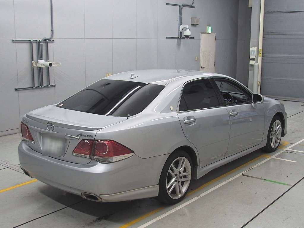 2010 Toyota Crown GRS200[1]