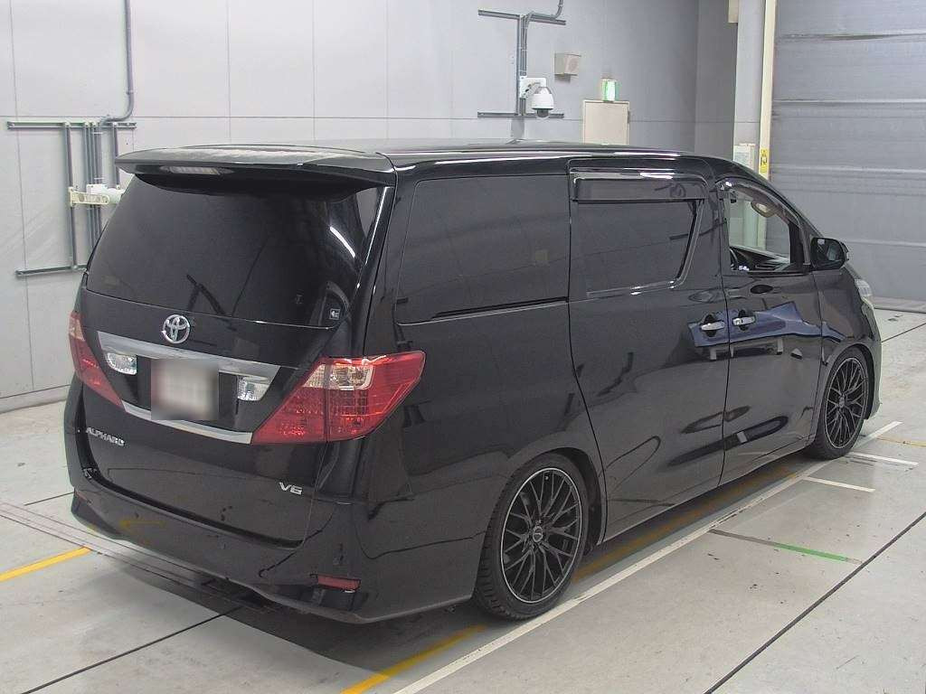 2010 Toyota Alphard GGH25W[1]