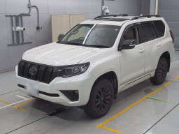 2022 Toyota Land Cruiser Prado