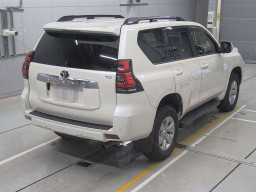 2023 Toyota Land Cruiser Prado