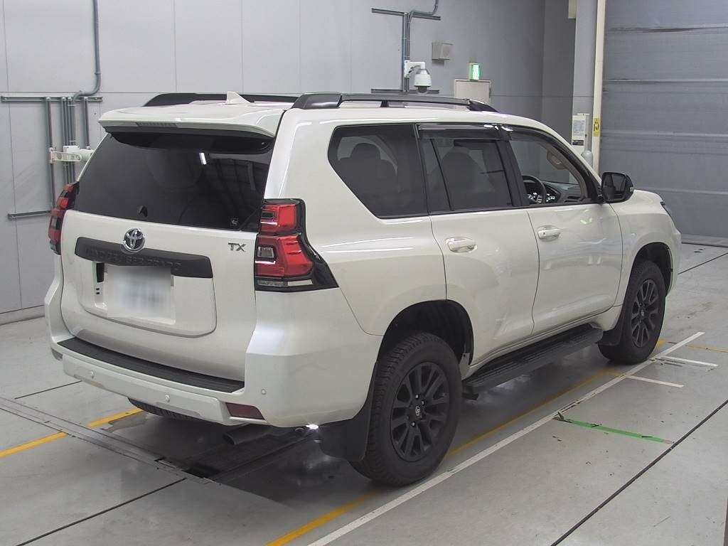 2023 Toyota Land Cruiser Prado TRJ150W[1]