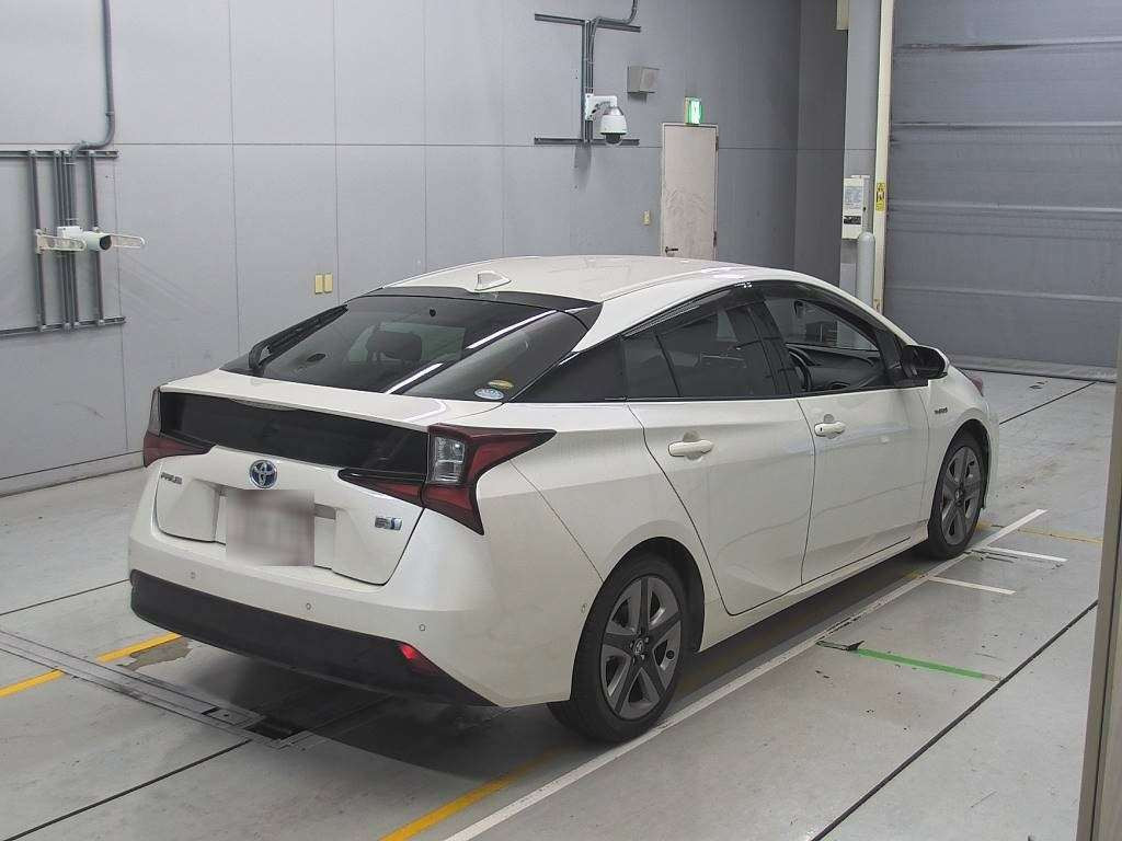 2019 Toyota Prius ZVW51[1]