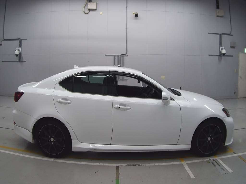 2009 Lexus IS GSE20[2]