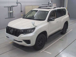 2022 Toyota Land Cruiser Prado