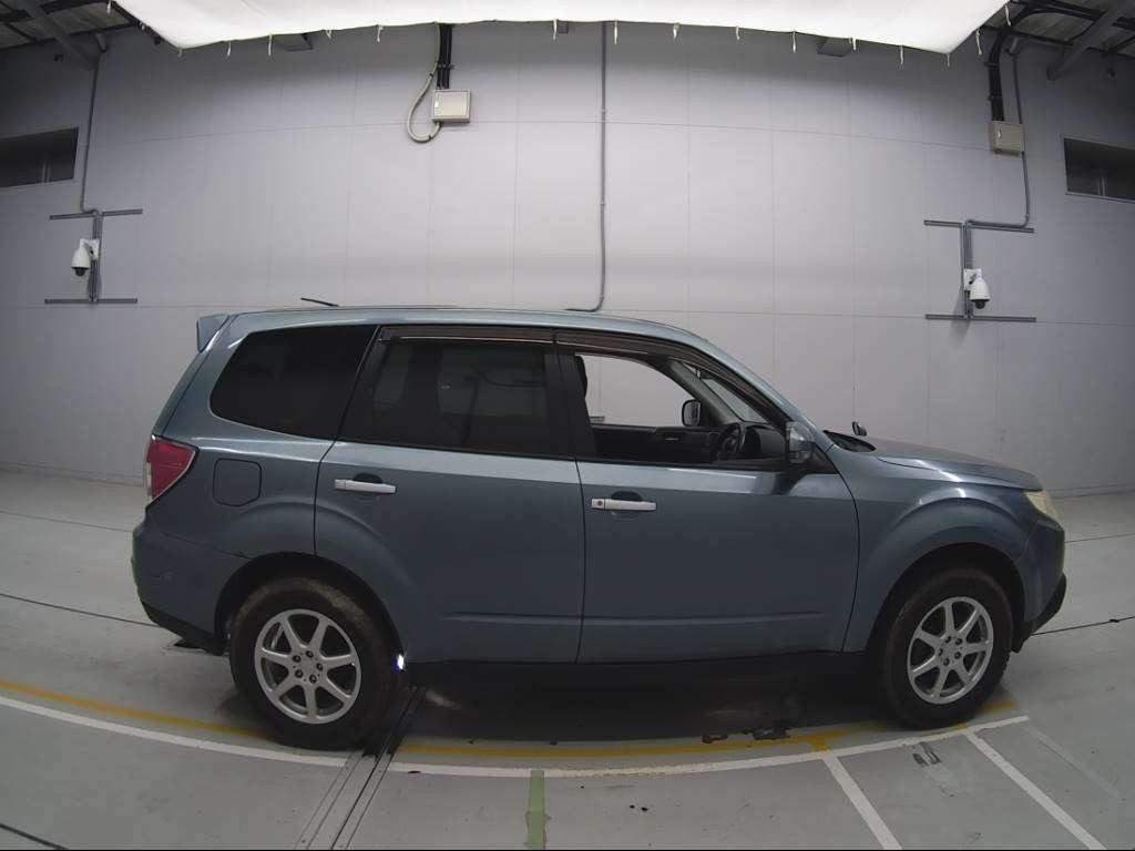 2011 Subaru Forester SHJ[2]