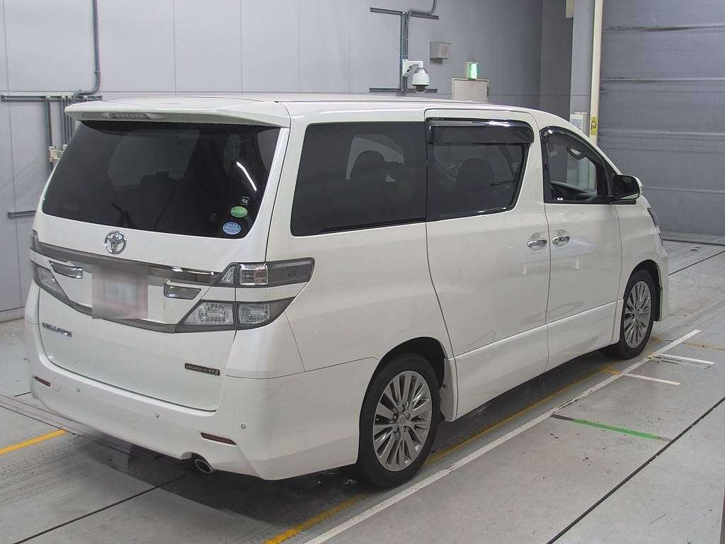 2013 Toyota Vellfire ANH20W[1]