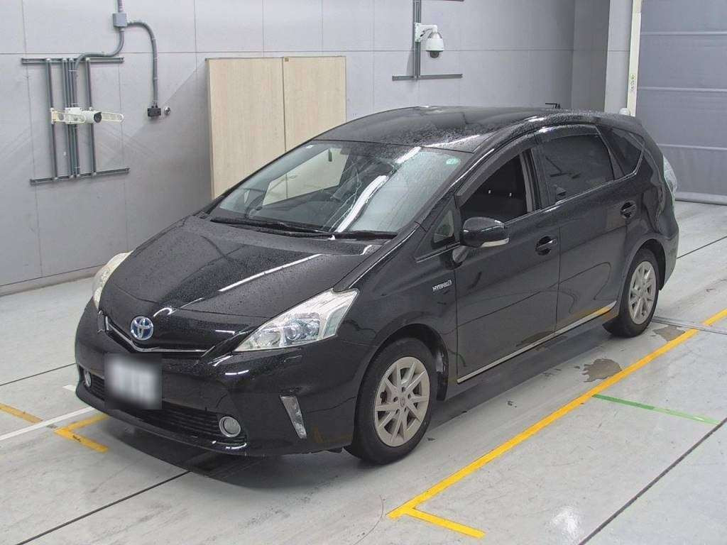 2013 Toyota Prius alpha ZVW40W[0]