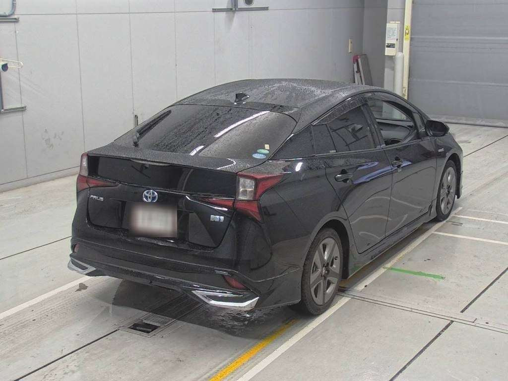 2019 Toyota Prius ZVW51[1]