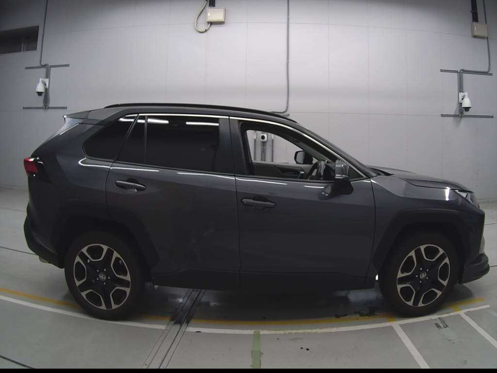 2019 Toyota RAV4 MXAA54[2]