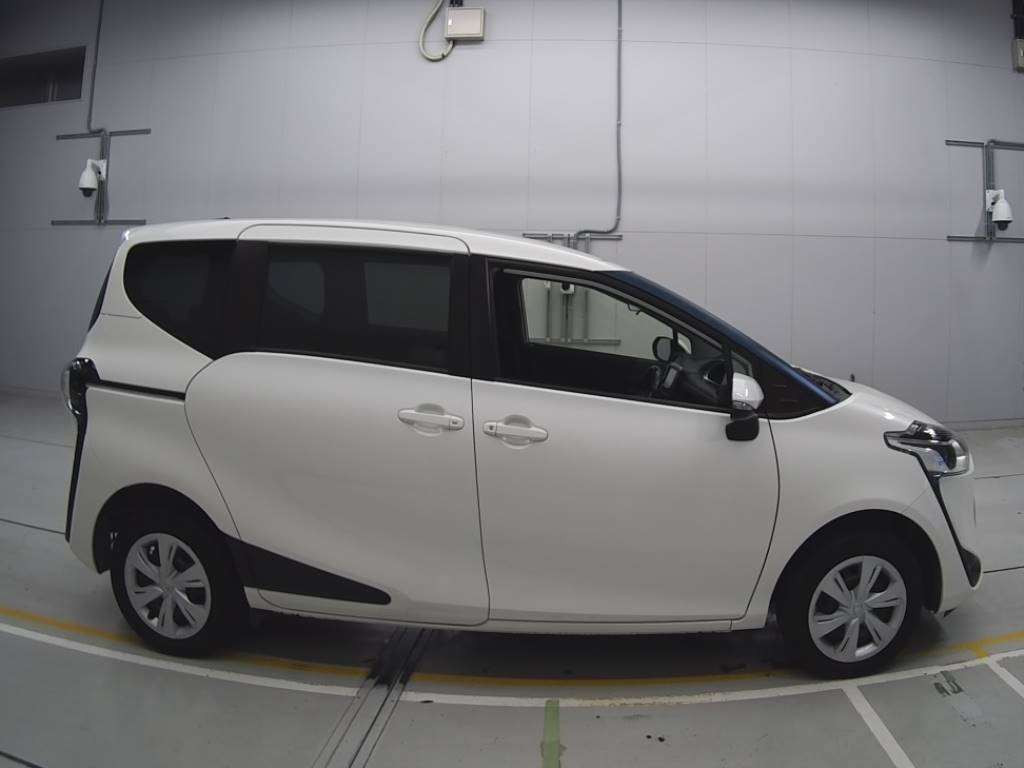 2020 Toyota Sienta NCP175G[2]