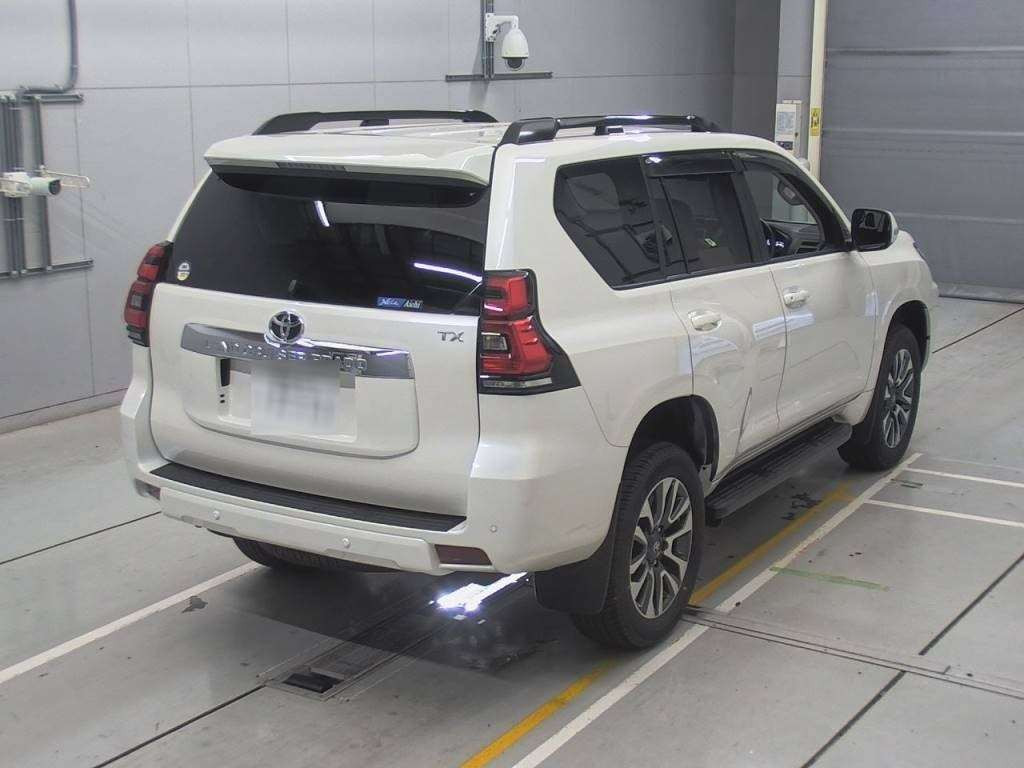 2021 Toyota Land Cruiser Prado TRJ150W[1]