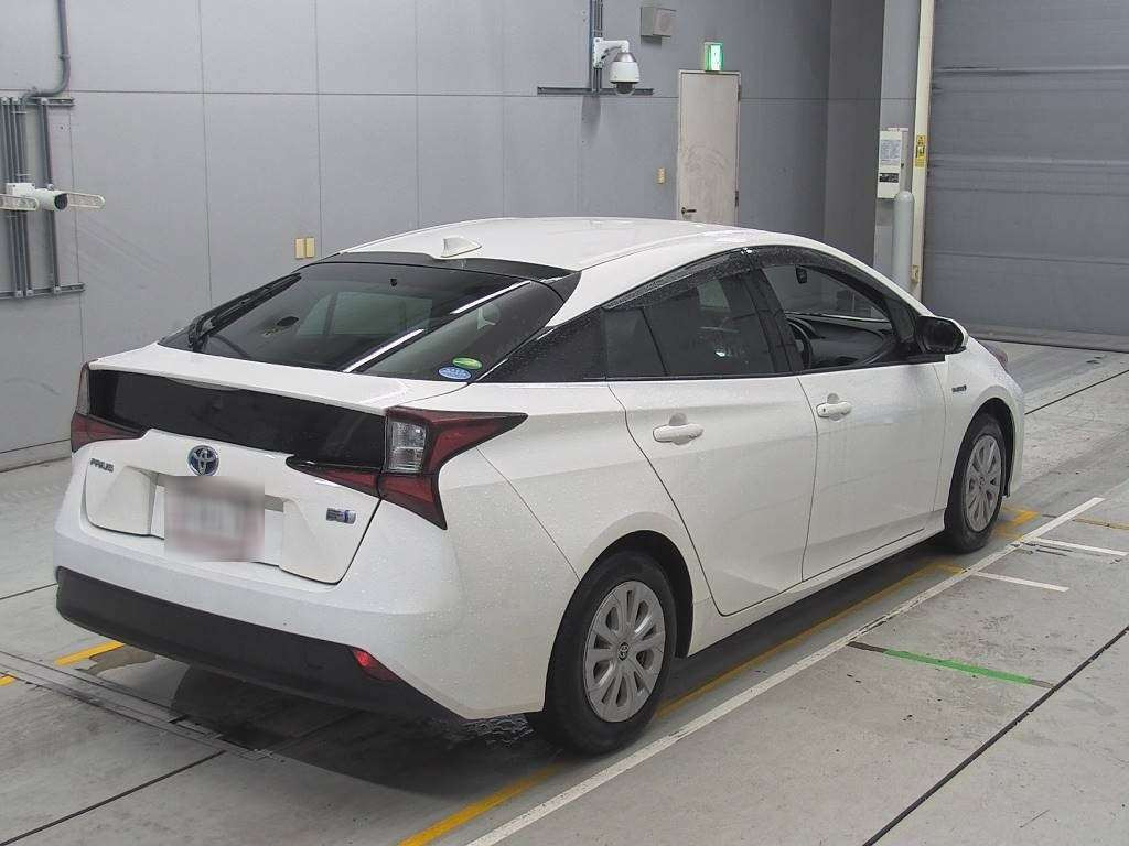 2019 Toyota Prius ZVW51[1]