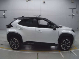 2023 Toyota YARIS CROSS