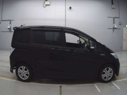 2015 Honda Freed hybrid