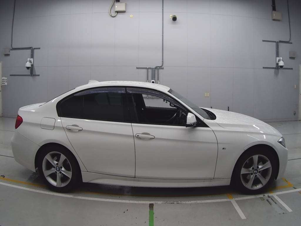 2014 BMW 3 Series 3D20[2]