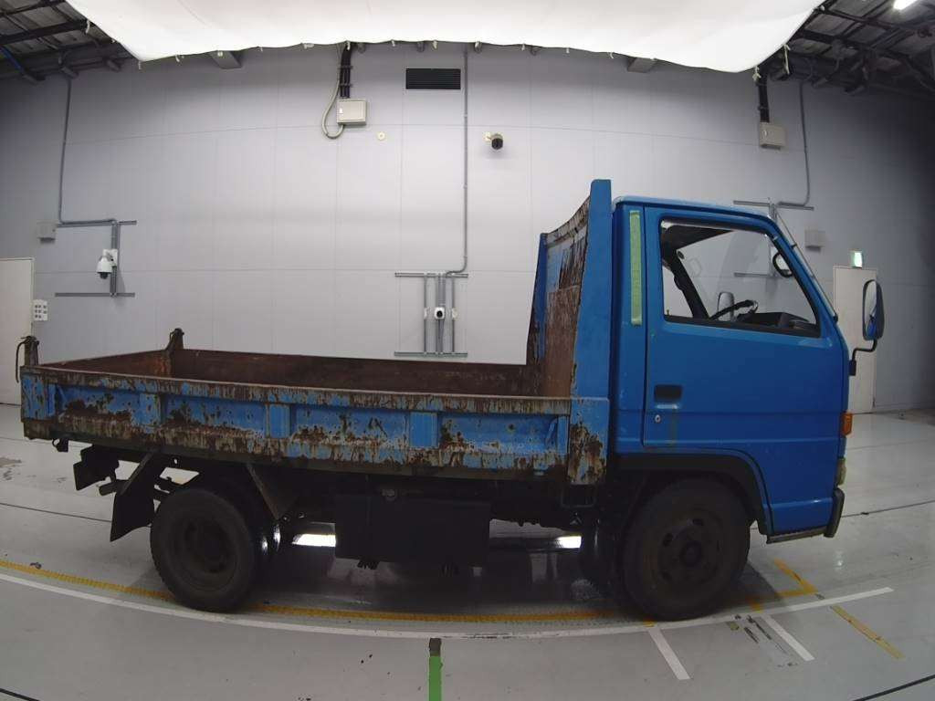 1991 Isuzu Elf Truck NKR58ED[2]