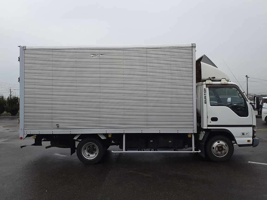 2004 Isuzu Elf Truck NPR81AN[2]