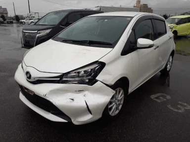 2016 Toyota Vitz