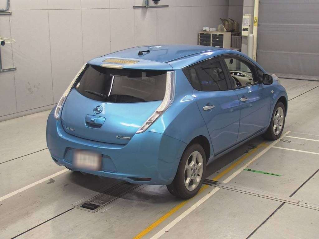 2011 Nissan Leaf ZE0[1]