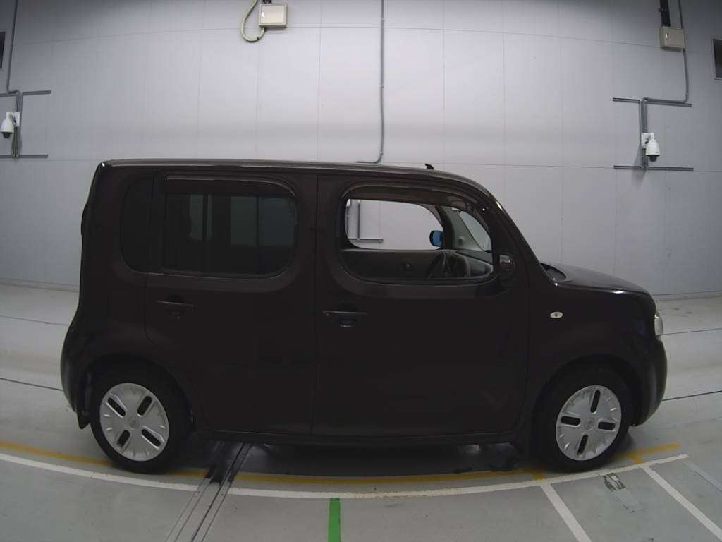 2011 Nissan Cube Z12[2]