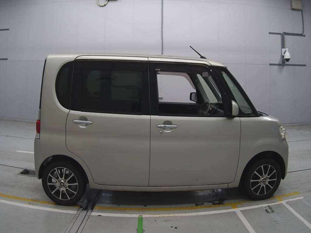 2012 Daihatsu Tanto L375S[2]