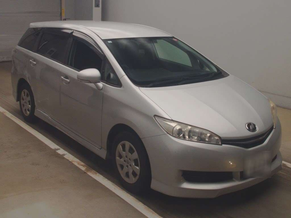 2012 Toyota Wish ZGE20G[2]