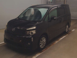 2010 Toyota Voxy