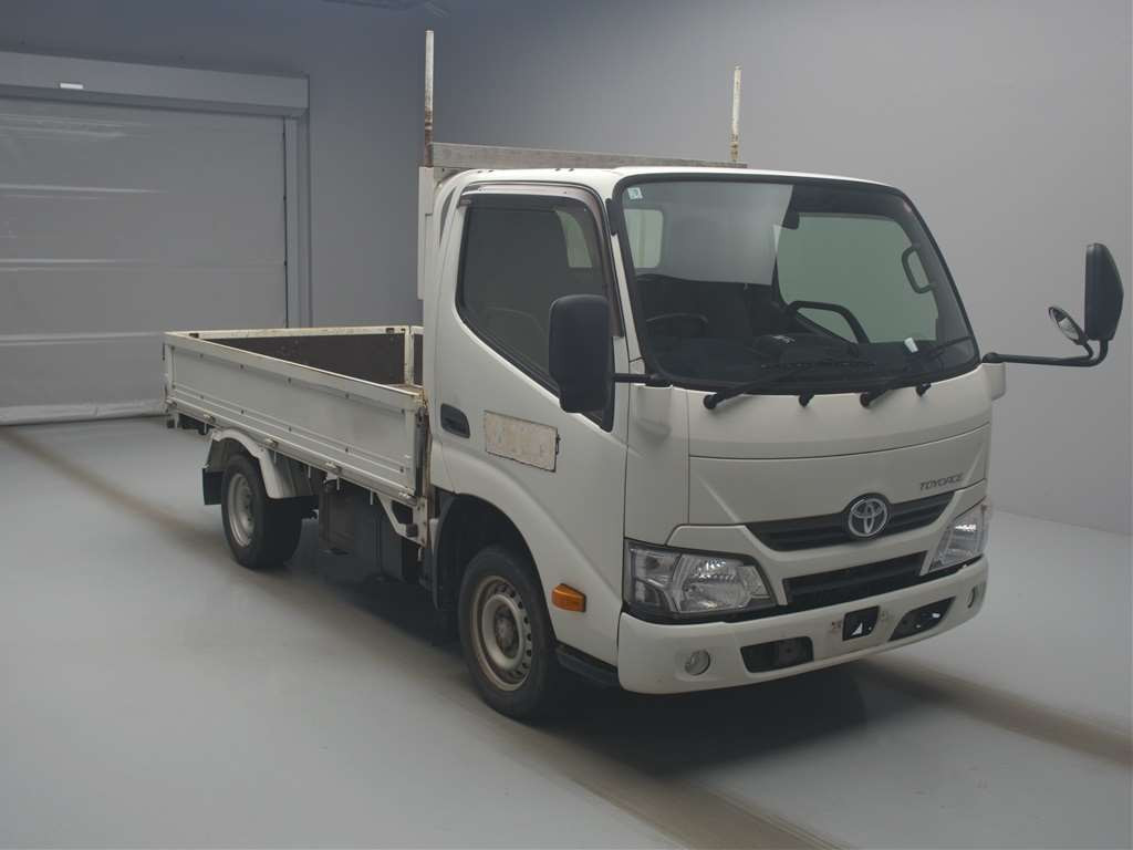 2019 Toyota Toyoace Truck KDY231[2]