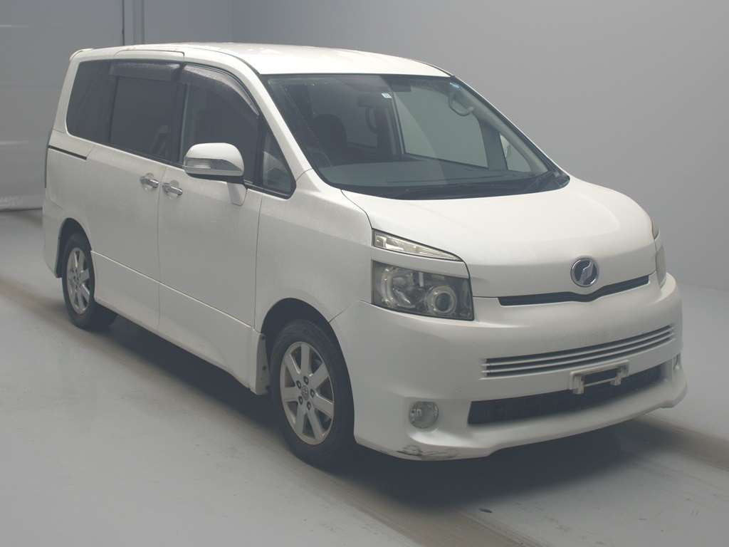 2008 Toyota Voxy ZRR70W[2]