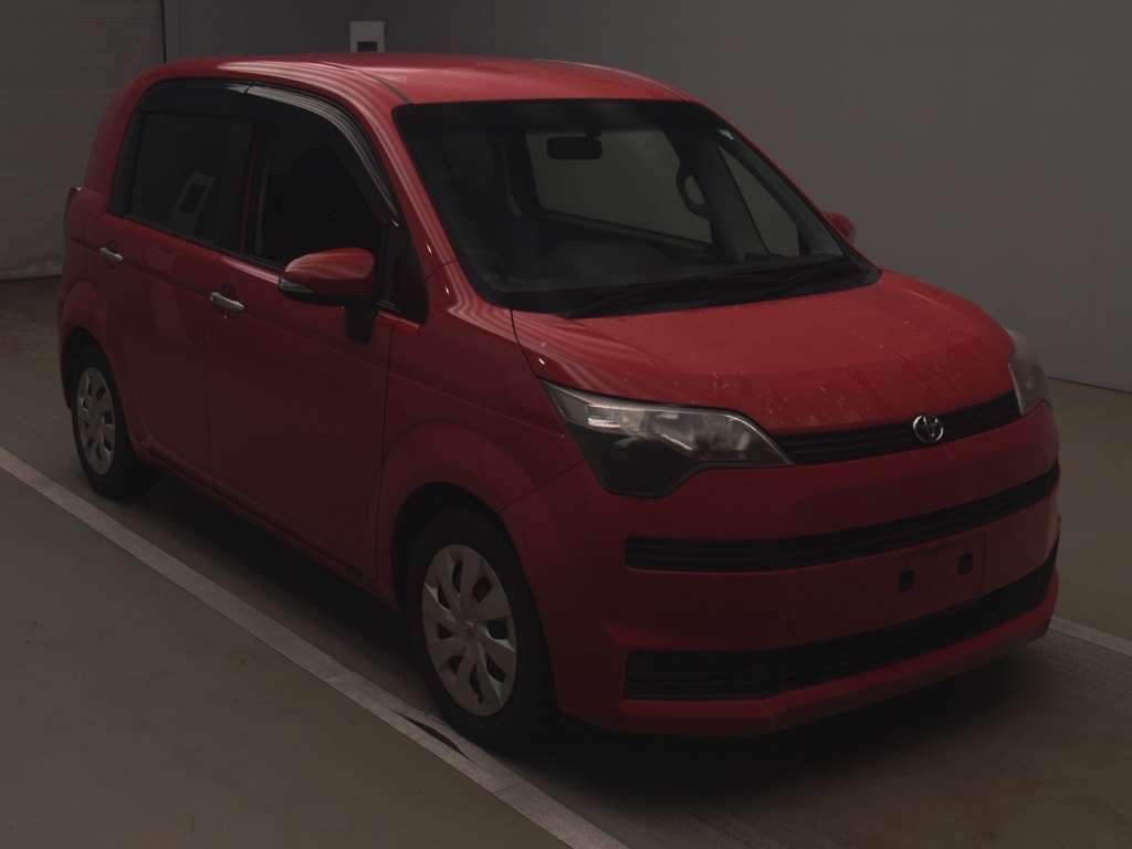 2013 Toyota Spade NCP141[2]