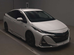 2017 Toyota Prius PHV