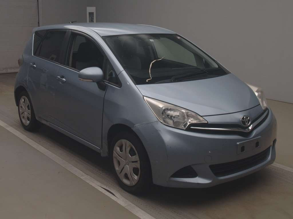 2011 Toyota Ractis NSP120[2]