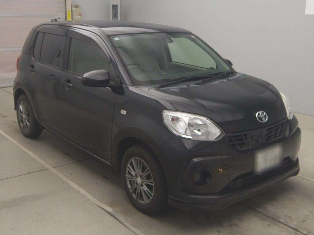 2016 Toyota Passo M700A[2]