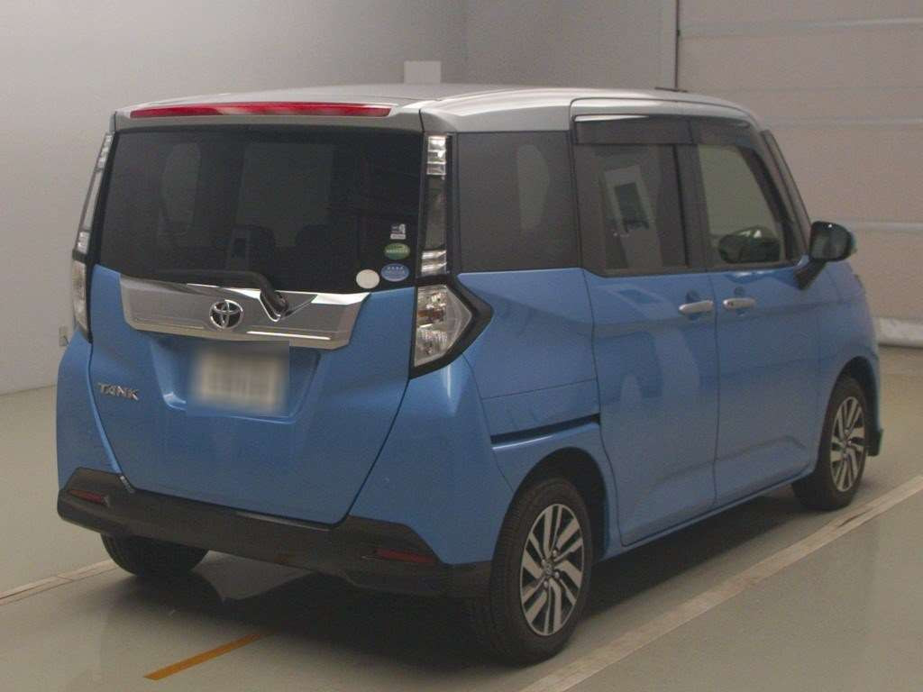 2017 Toyota TANK M900A[1]