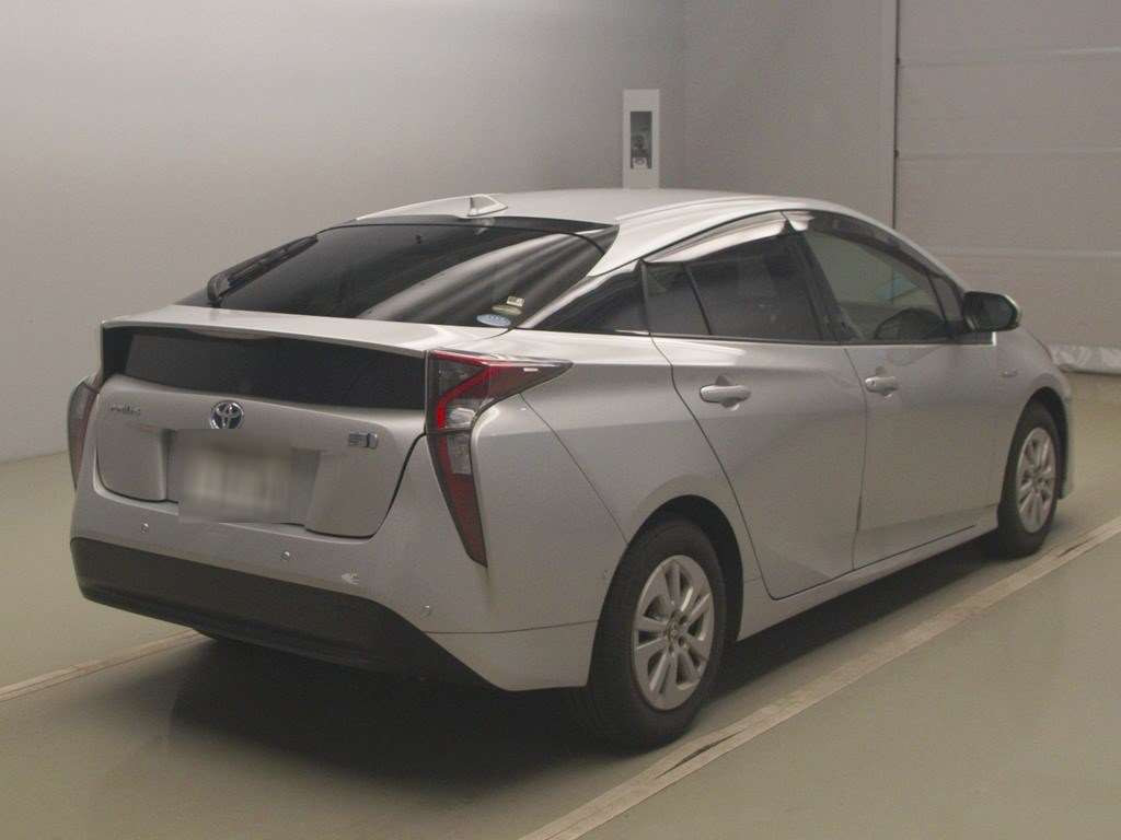 2019 Toyota Prius ZVW50[1]